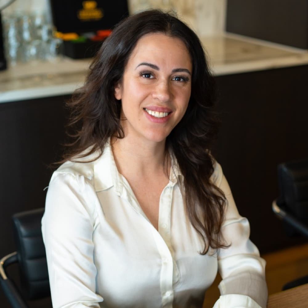 Elif Bilecek, Fondatrice · Smart Jobs