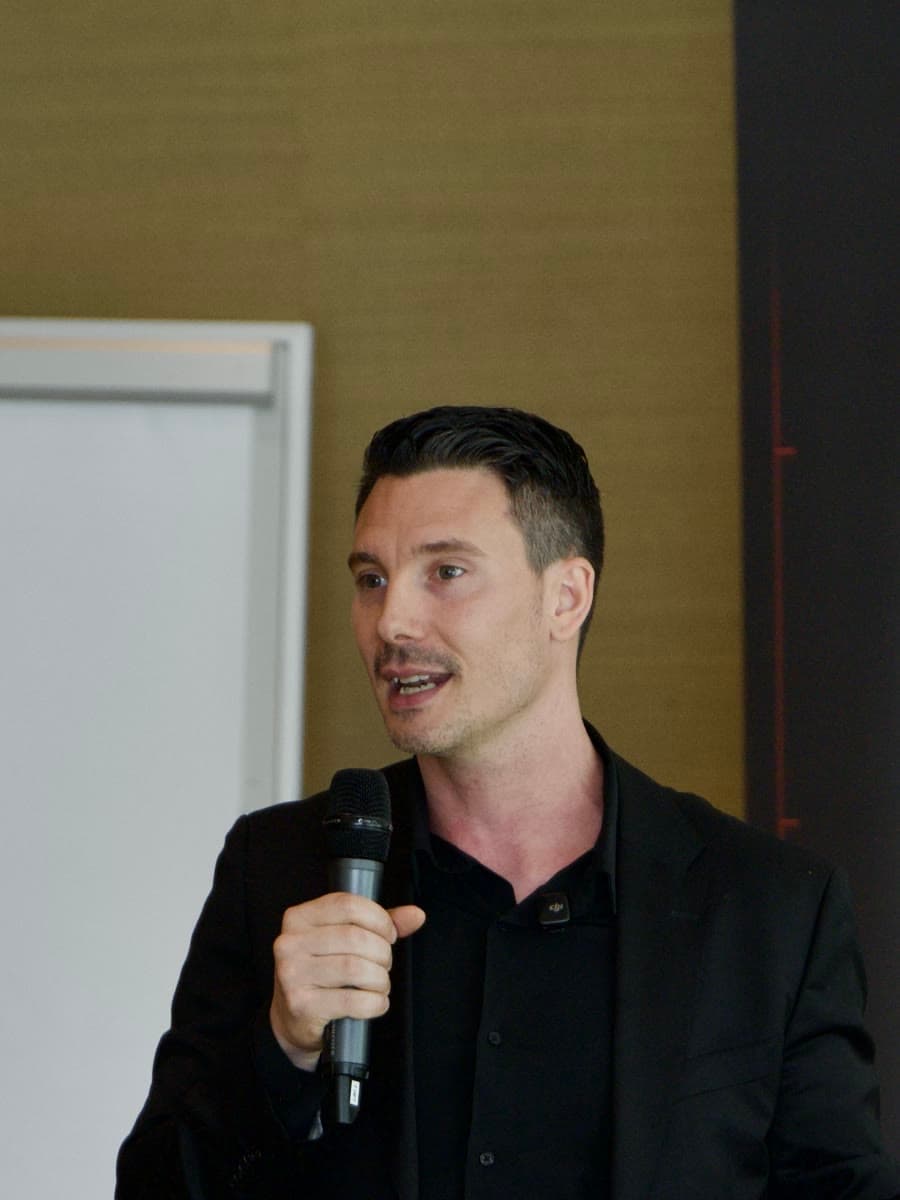 Kevin Demonte, Fondateur · Neofin